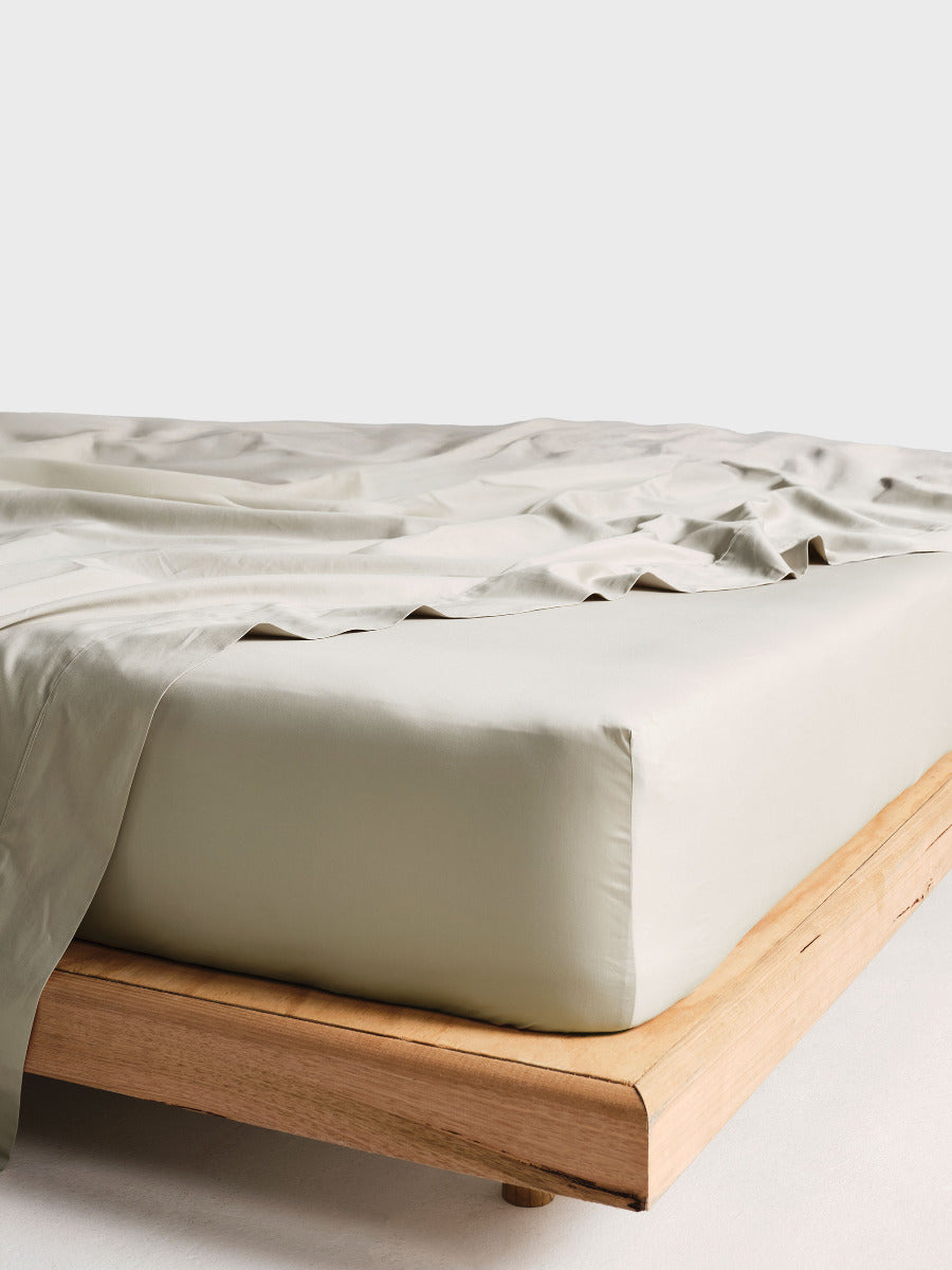 Vienna Linen Fitted Sheet 50cm