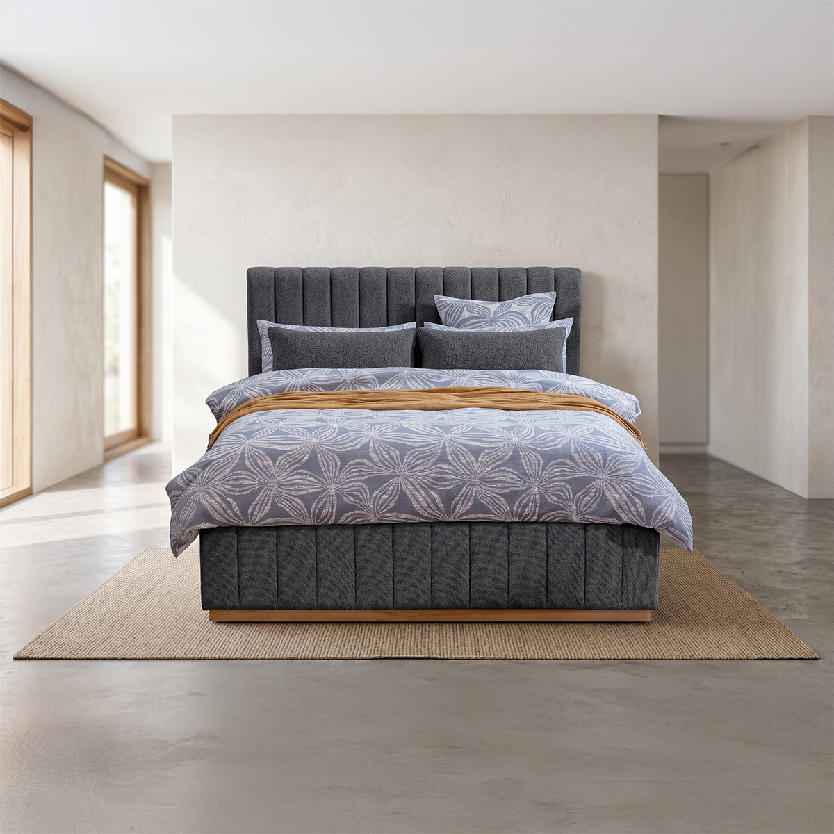 Portsea Gas Lift Bed