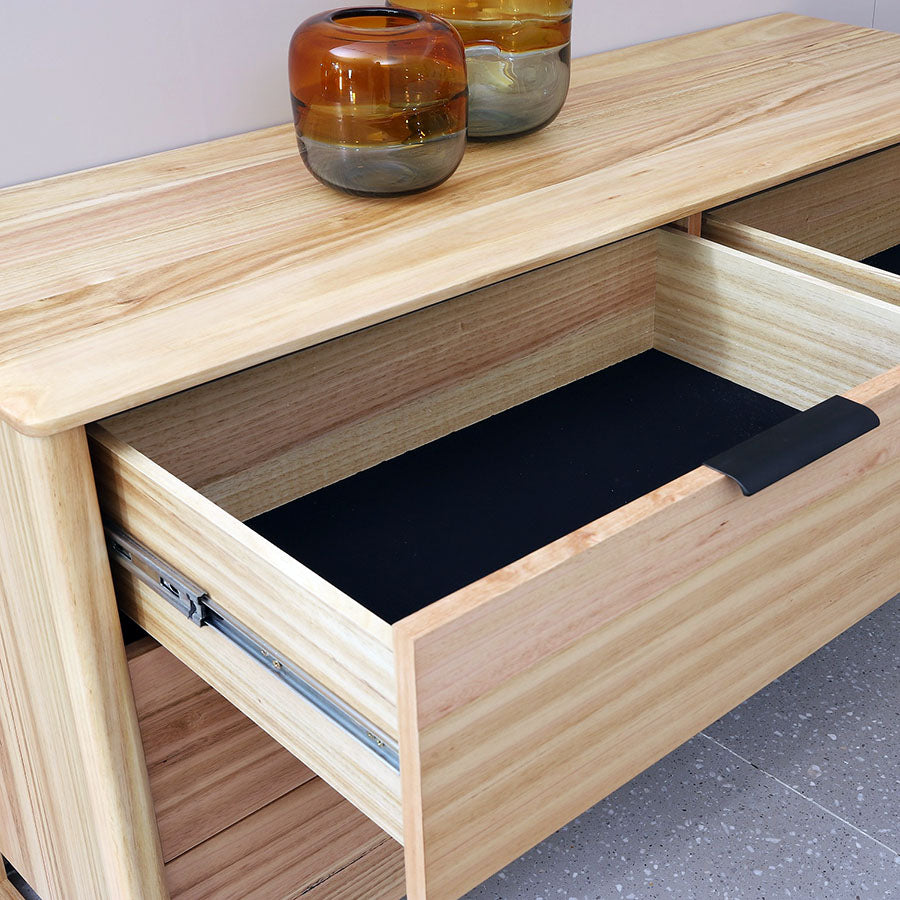 Yarra Dresser