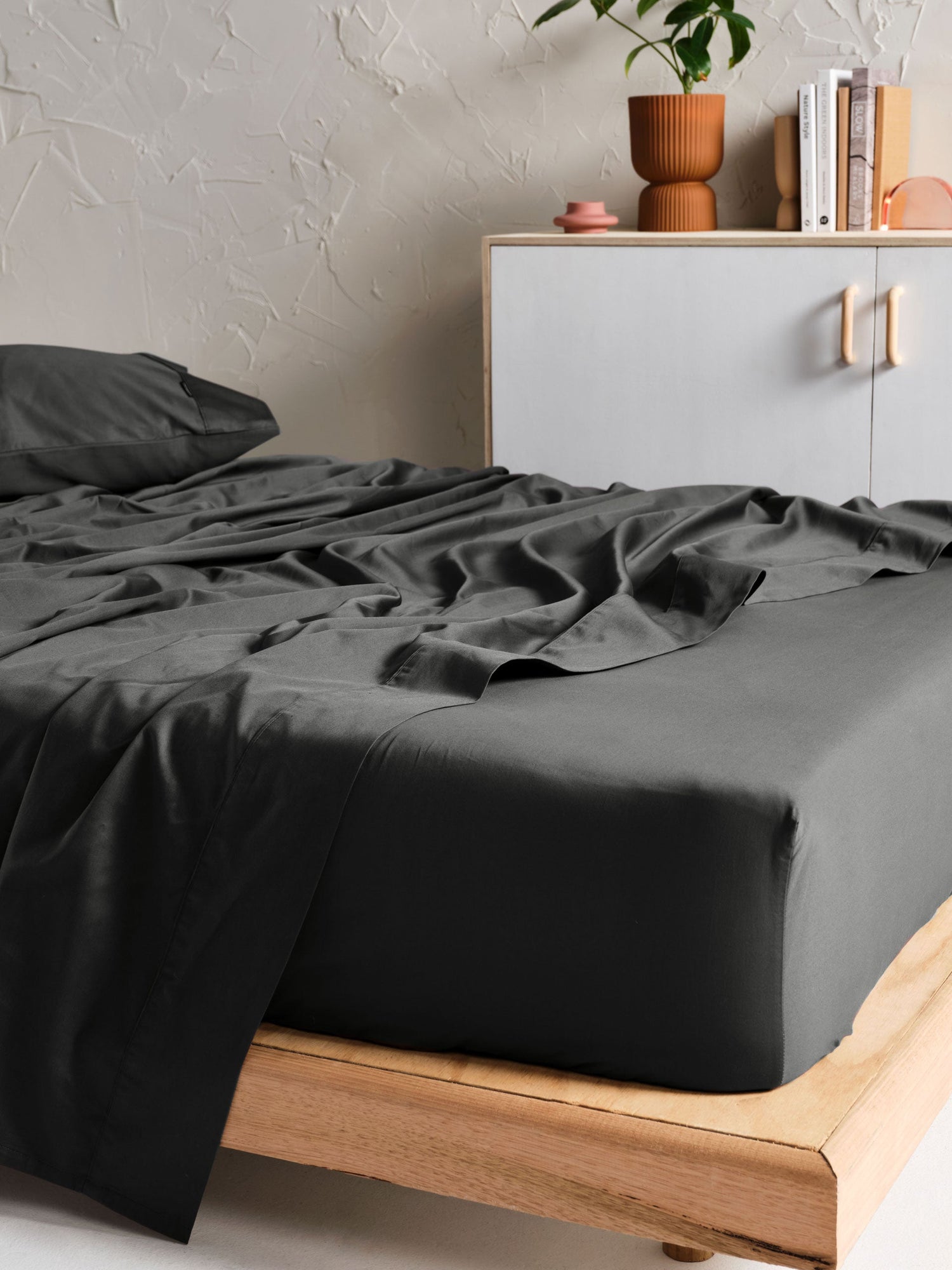 500TC Cotton Sateen Augusta Magnet Sheet Set
