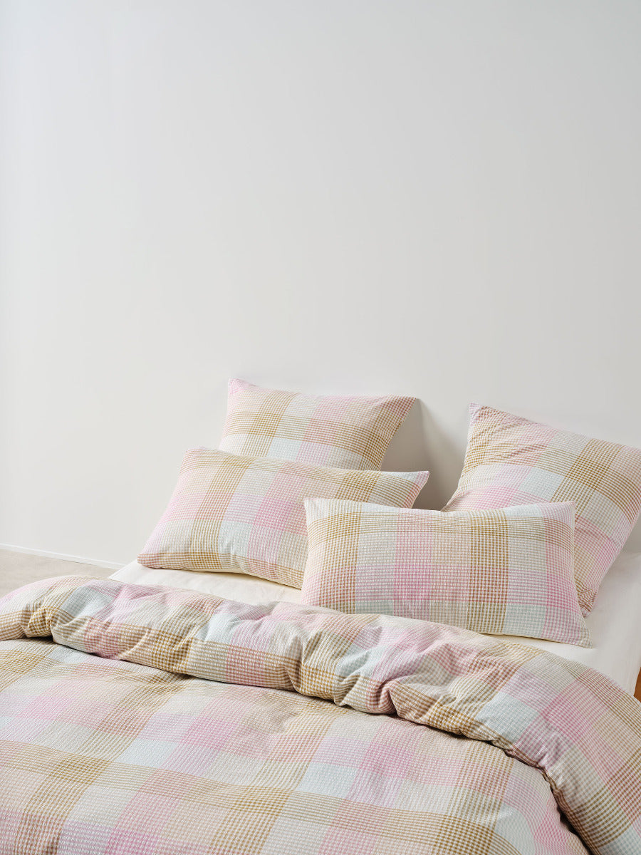 Bloomfield Pink Quilt Cover Set