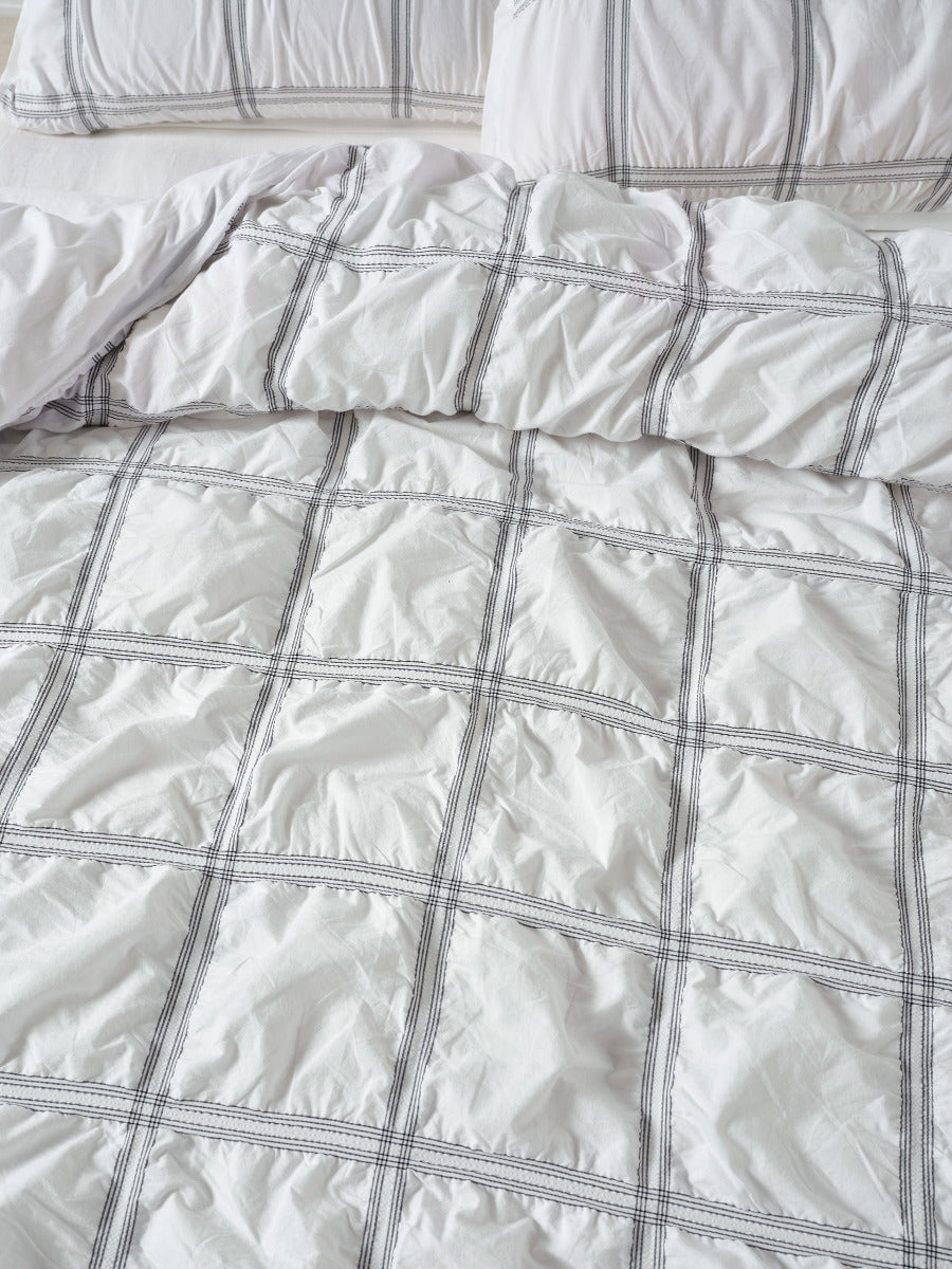 Mireya Snow Quilt Cover Set