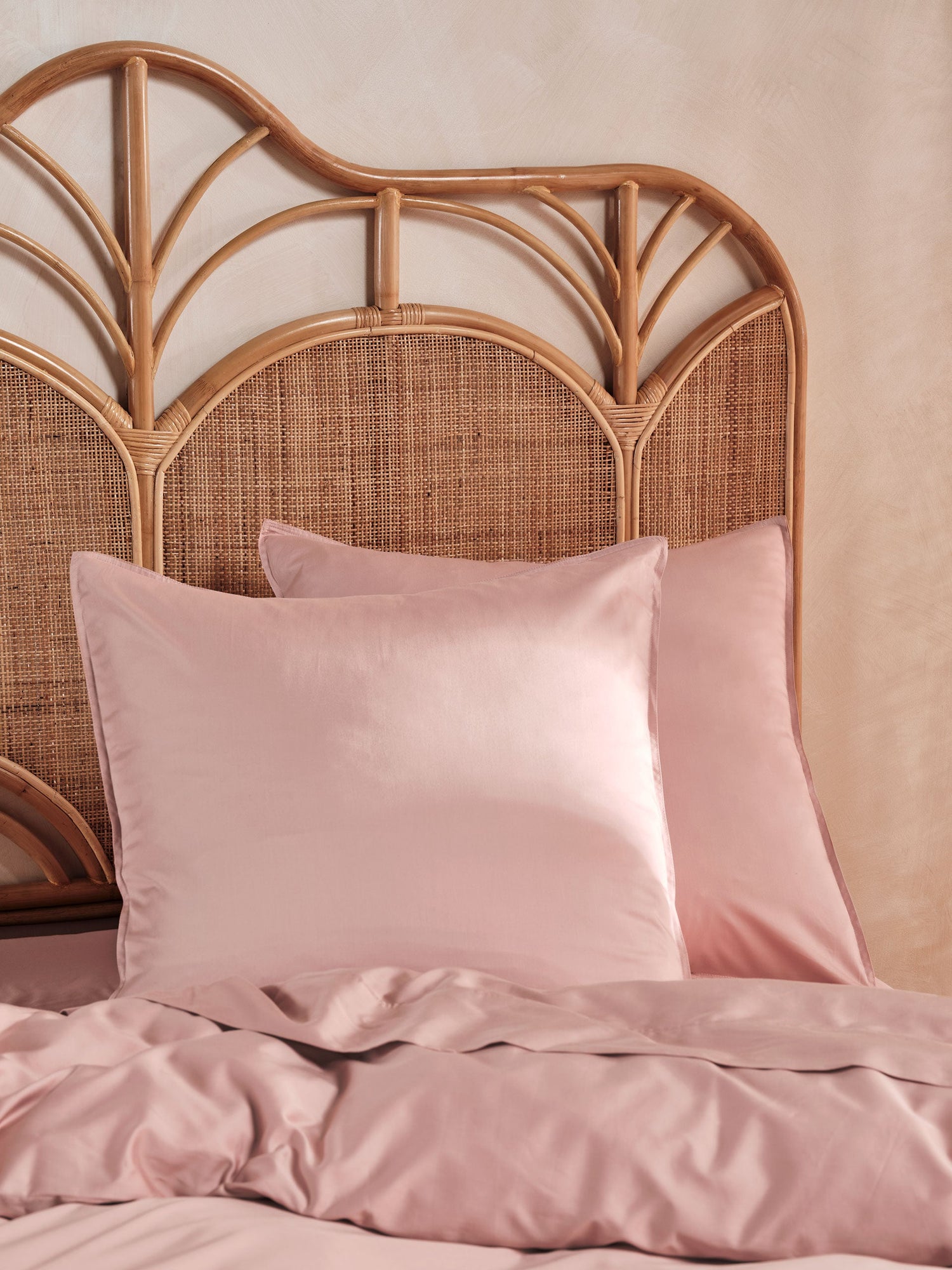 400TC Bamboo/Cotton Nara Rose European Pillowcase