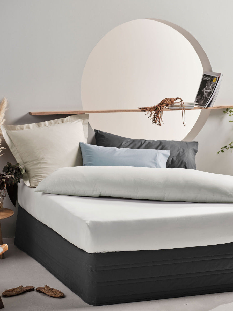 Vienna White Body Pillowcase