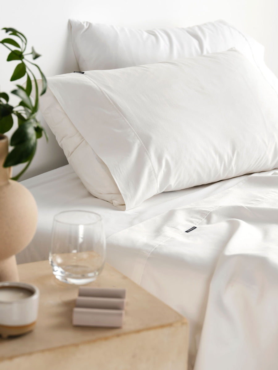 Vienna White Standard Pillowcase