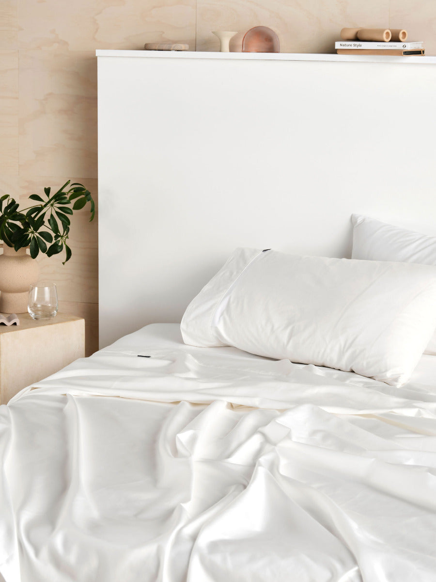 Vienna White Standard Pillowcase